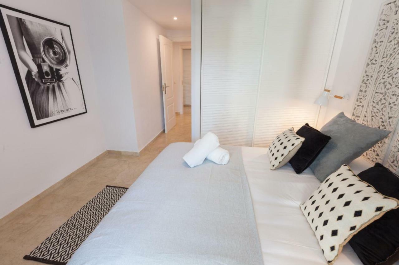 Vacation Marbella I Contemporary Central Apartment, Swimming-Pool, 24-7 Security, A Minute From The Marina, The Sea And Luxury Shopping Esterno foto